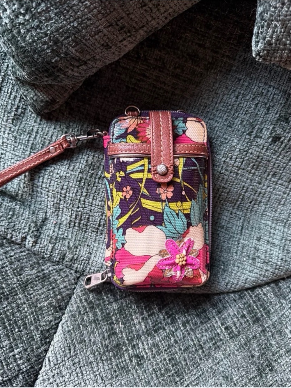 Sakroots Artist Circle Floral Wristlet Phone Wallet